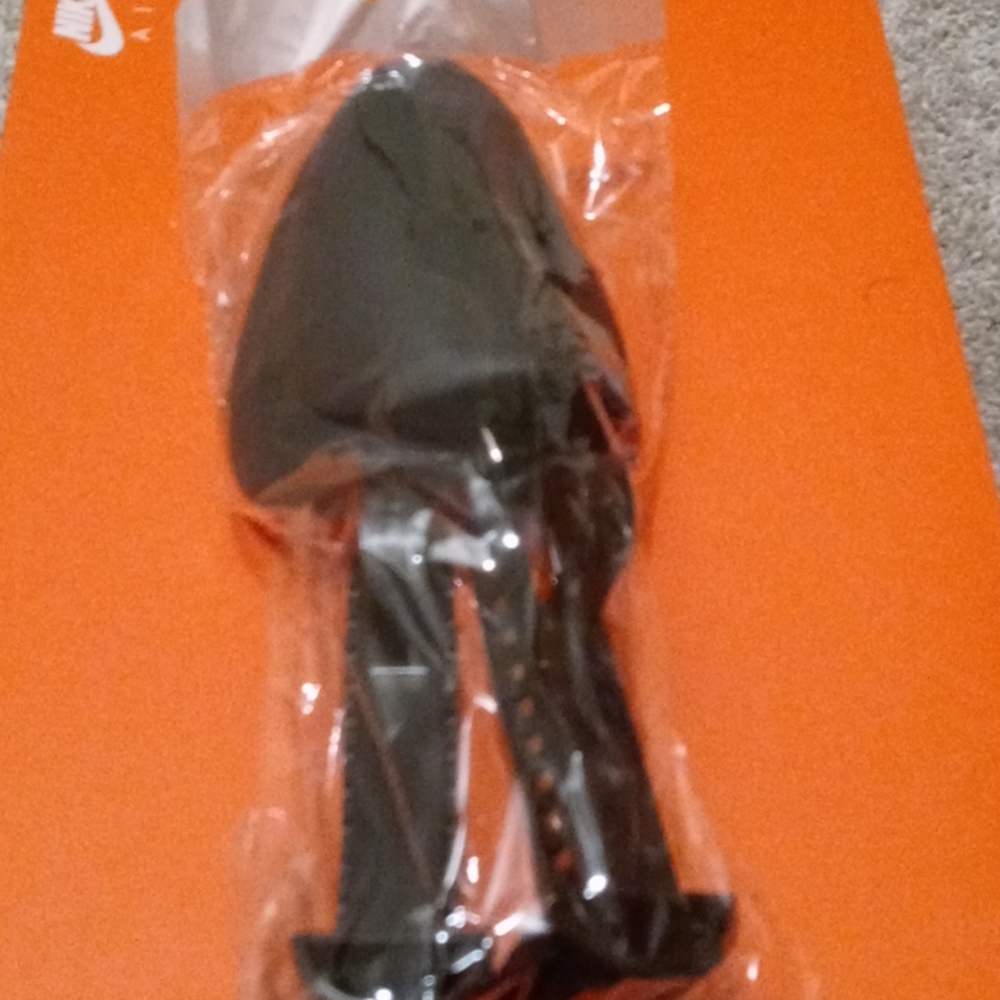 Shoe trees